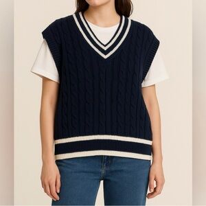OAK‎ + FORT Women’s V-Neck Navy Blue and White Sweater Vest Oversized Size Small
